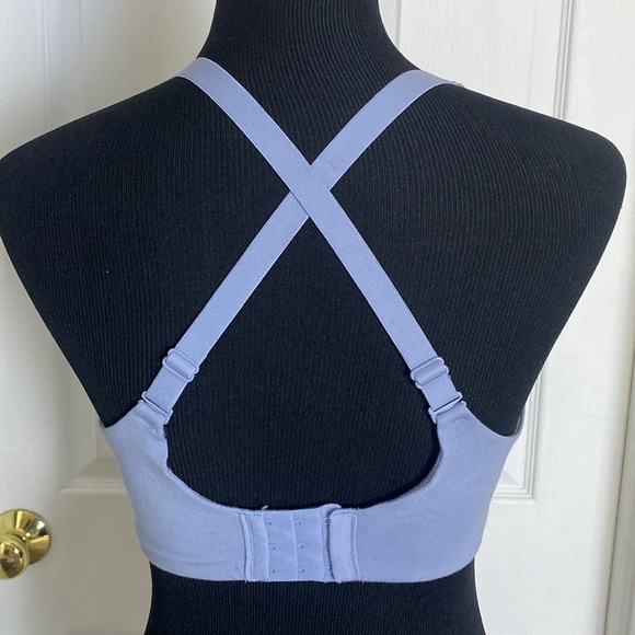 BALI Breathe Light Blue Convertible Racerback Bra Sz M NWOT - Picture 3 of 7
